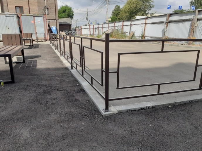 Установили ограждения детской площадки