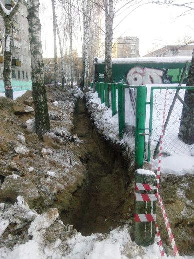 20.12.2016 Устройство траншеи для прокладки электрокабеля к дому