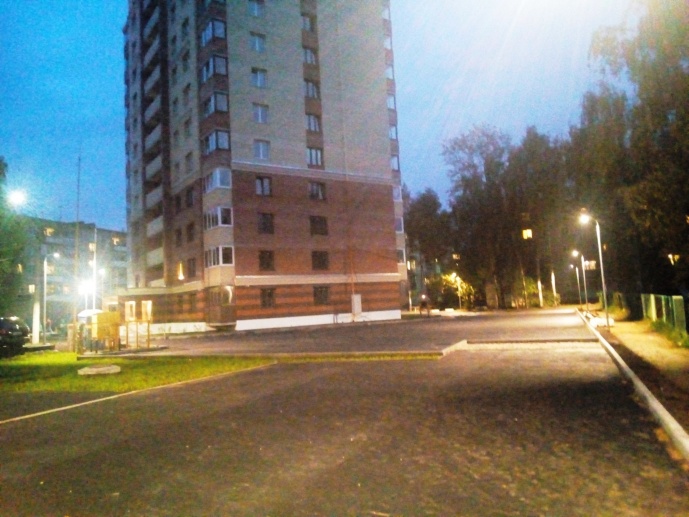 11.09.2018: Подключили освещение придомовой территории