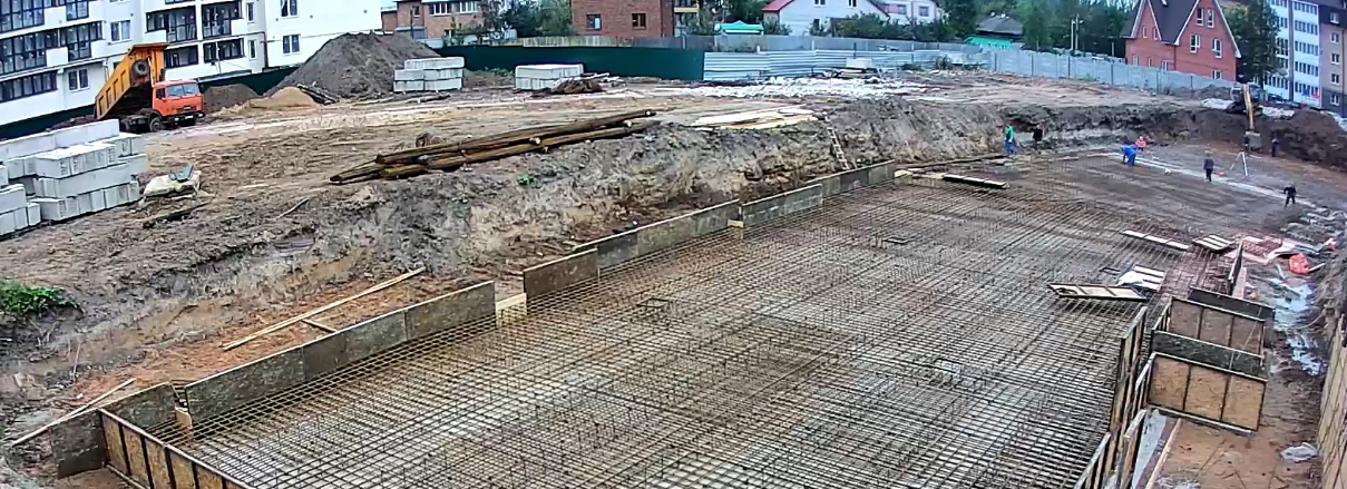 11.09.2018: Устройство армокаркаса фундамента 2-ой секции