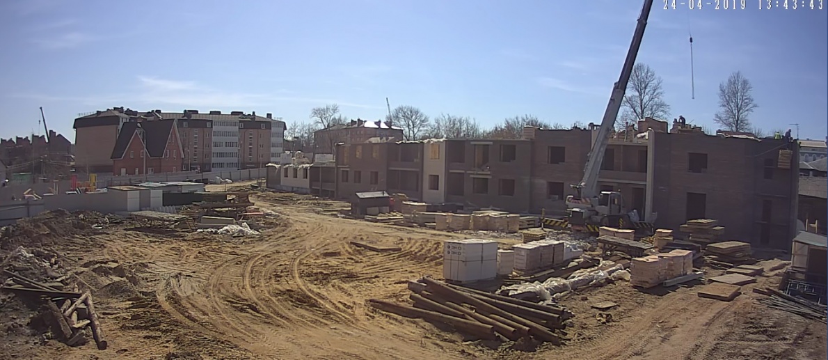 24.04.2019: Приступили к устройству стен 3-го этажа 1,2 секций