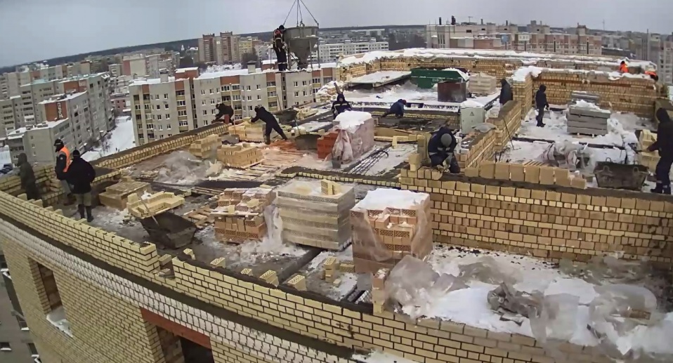 09.02.2018: Возведено 50% технического этажа