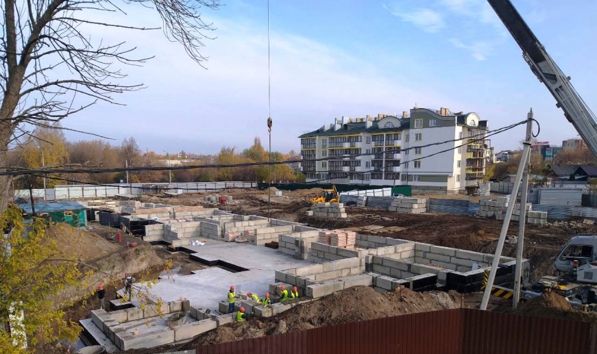 19.10.2018: Монтаж фундаментов 3-ей секции