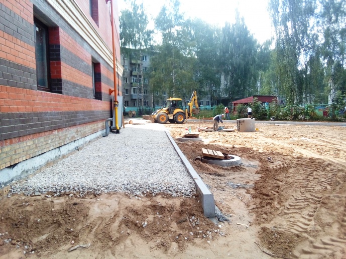 30.07.2018: Выполнена подготовка для устройства тротуаров