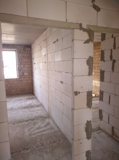 05.08.2019 Завершили возведение внутренних стен и перегородок в первом подъезде