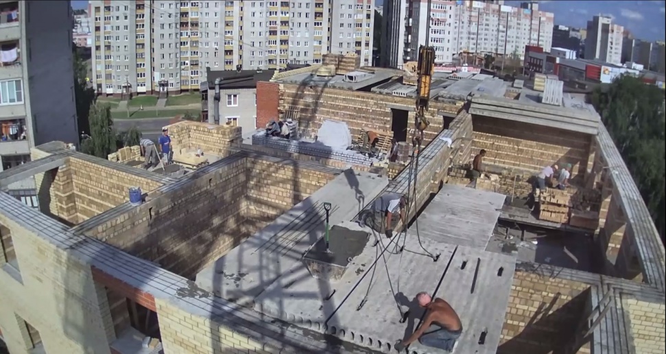 17.08.2017: Монтаж плит перекрытия 7-го этажа