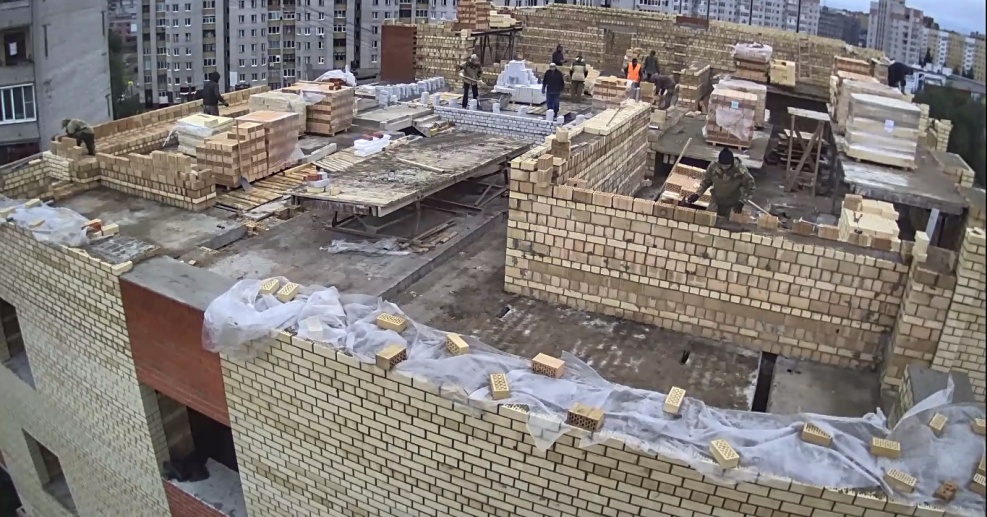 06.09.2017: Возведено 50% 8-го этажа