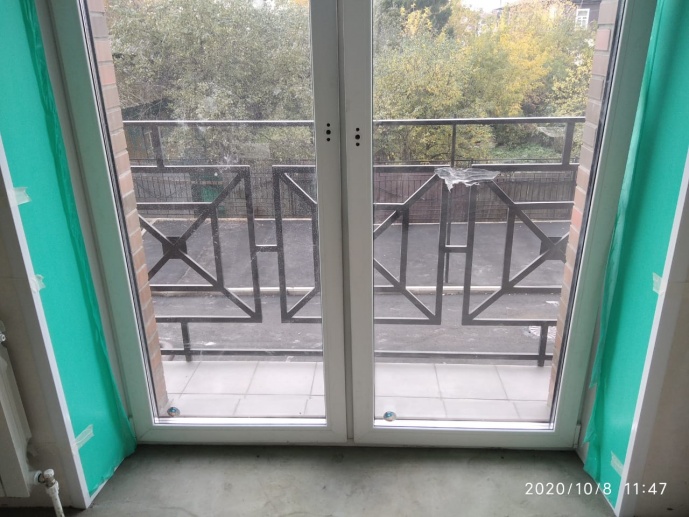 12.10.2020 Французское окно - откосы, ограждение, плитка,порог.