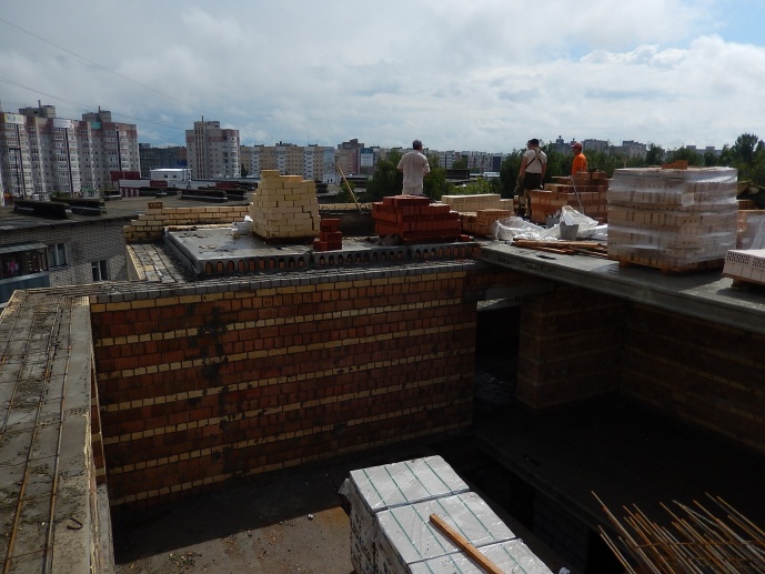 20.07.2017: Монтаж плит перекрытия 6-го этажа