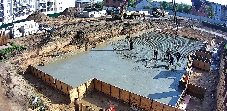 21.09.2018: Устройство фундамента 1-2 секций