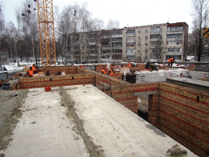 03.03.2017 Монтаж плит перекрытия 1-го этажа