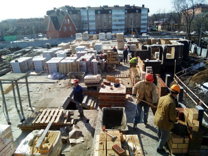 10.04.2019: Устройство стен второго этажа 2, 3 секций