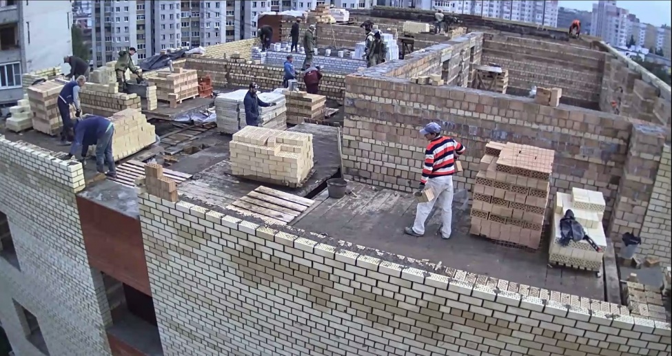 11.09.2017: Завершение работ по устройству стен 8-го этажа